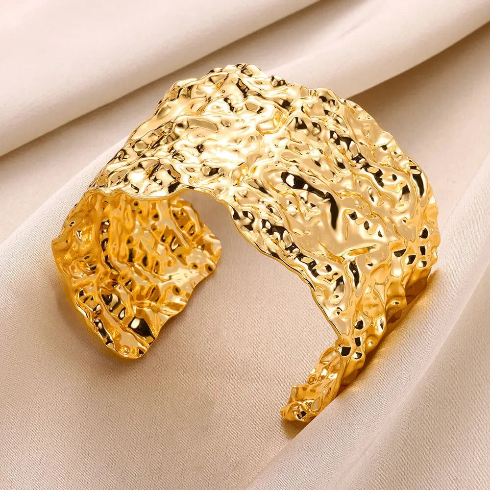 Radiance Loop Bangle