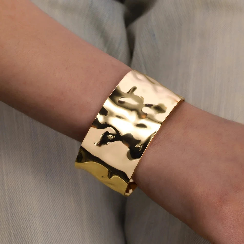 Radiance Loop Bangle